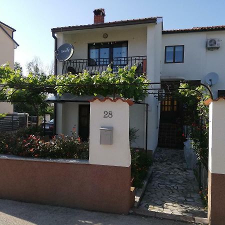 Apartamento Family Apartman Luka Rovinj Exterior foto