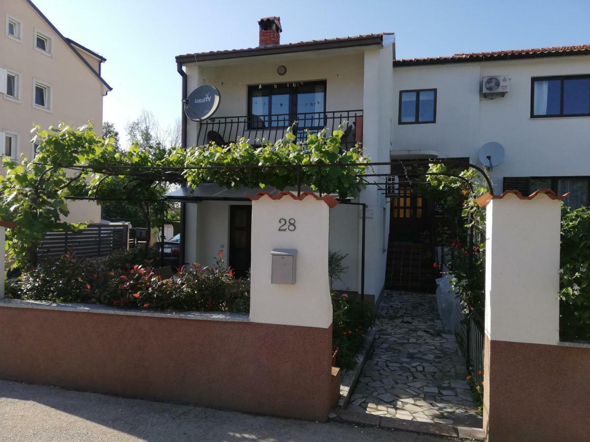 Apartamento Family Apartman Luka Rovinj Exterior foto