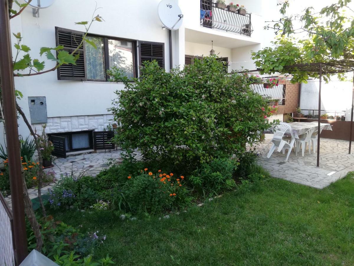 Apartamento Family Apartman Luka Rovinj Exterior foto